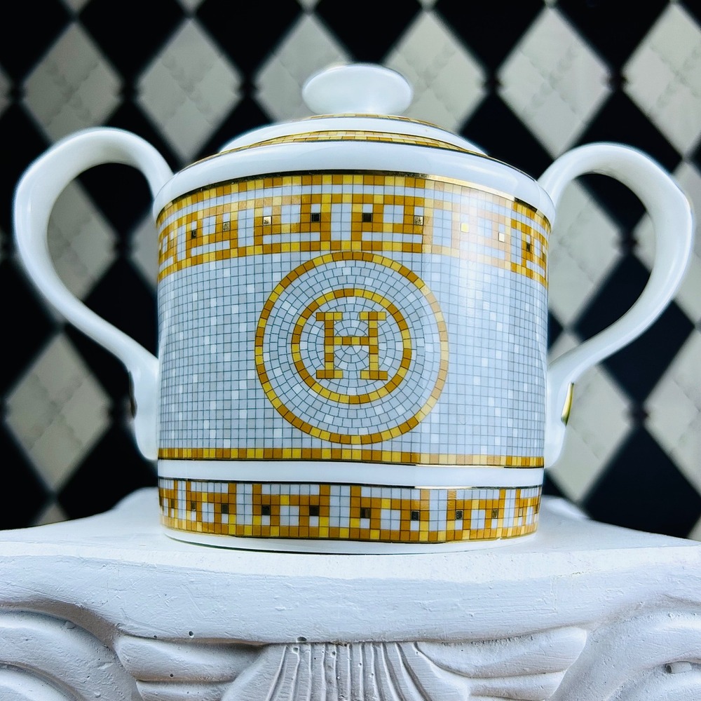 Hermès Mosaique au 24 Porcelain Sugar Bowl with Lid - Picture 4 of 7